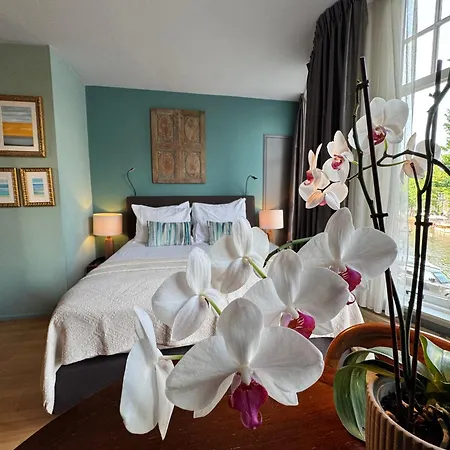 Bed and breakfast Décor Canal House Ámsterdam