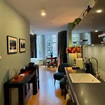 Decor Canal House B&B 4*