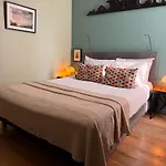 Decor Canal House B&B 4*