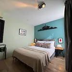 فندق مبيت وإفطار Decor Canal House 4*