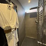 Decor Canal House 4* 암스테르담
