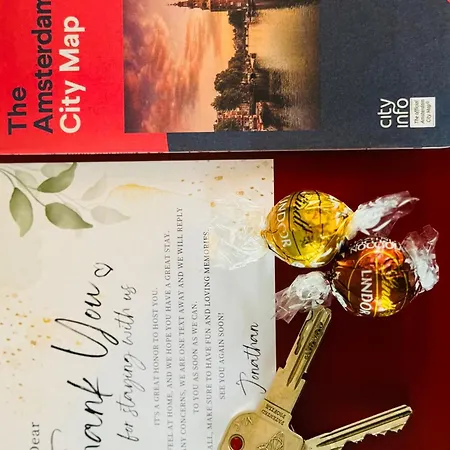 Décor Canal House Bed and breakfast 4*