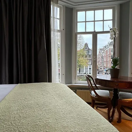 Décor Canal House Bed & Breakfast *