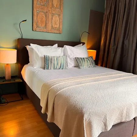 Oda ve Kahvaltı Decor Canal House