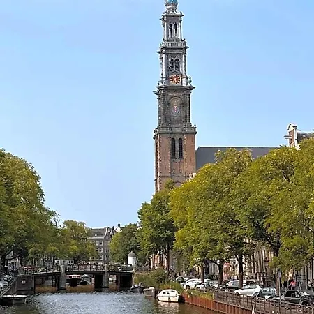 Décor Canal House 4*