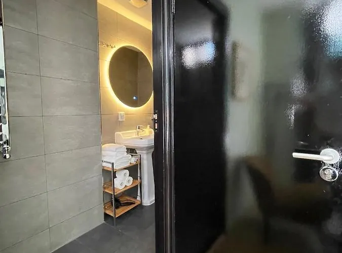 לינה וארוחת בוקר Decor Canal House אמסטרדם