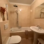 Decor Canal House Bed & Breakfast